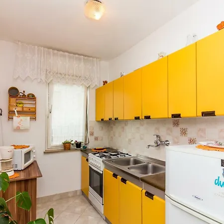 Apartman Dream דירה *